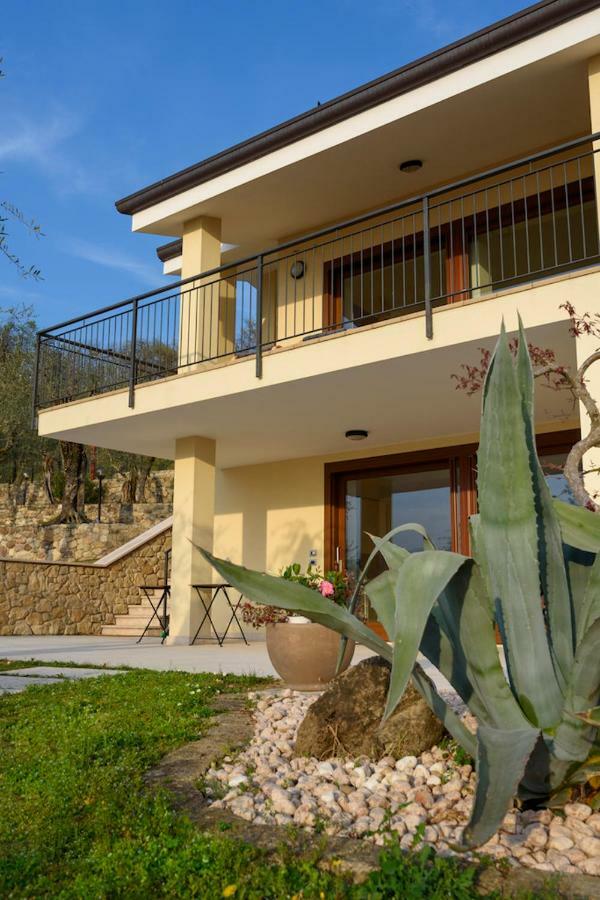 Maison Balu Villa Torri Del Benaco Exteriör bild